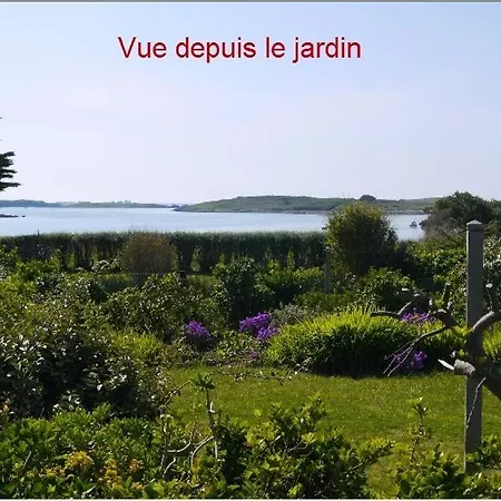 Maison Bretonne Traditionnelle En Bord De * Plouguerneau