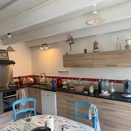 Maison Bretonne Traditionnelle En Bord De Hébergement de vacances *